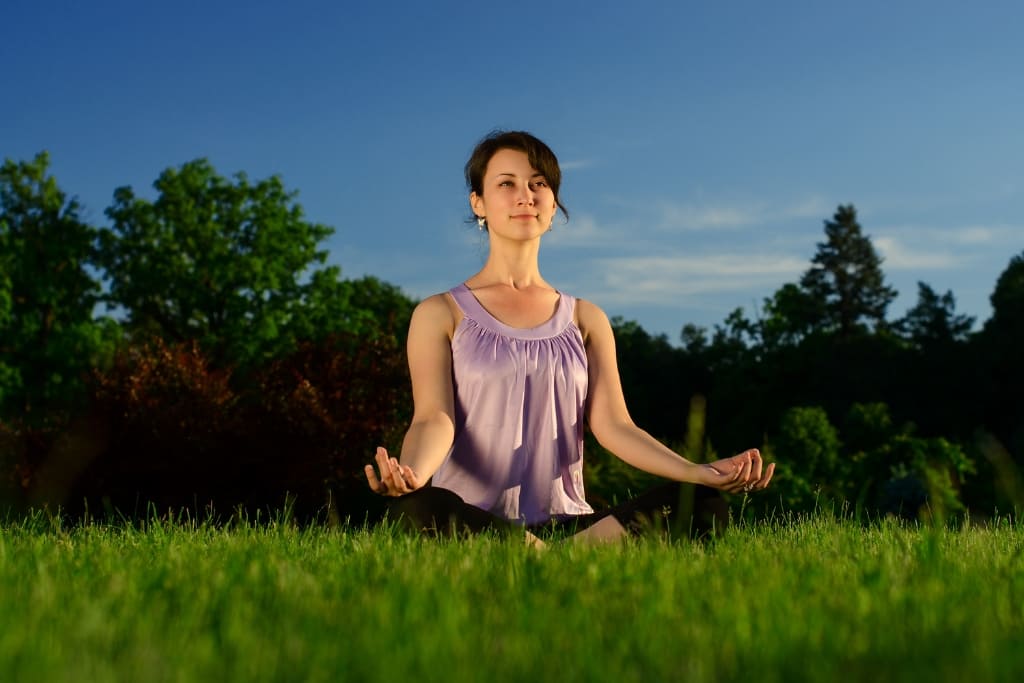 yoga para estresse sukhasana