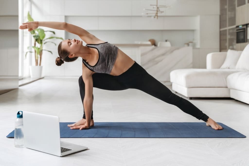 →Como praticar yoga em casa? veja 5 dicas +9 posturas