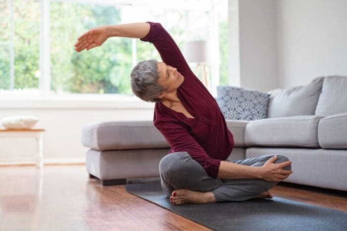 yoga ou ioga para idosos terceira idade